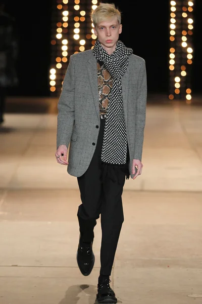Look 2